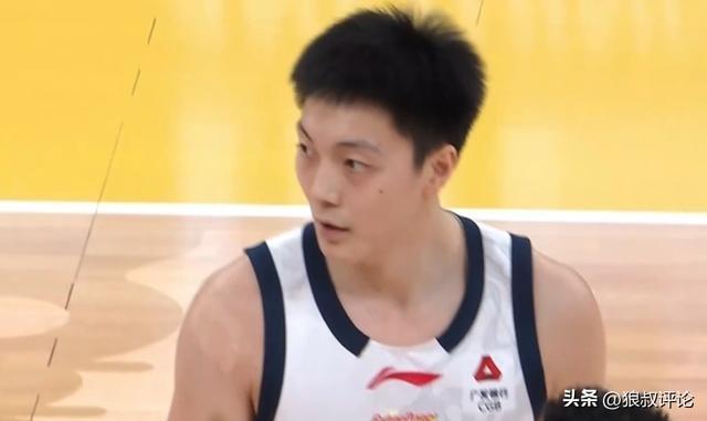 开云体育-三连冠后最低迷一季！胡明轩近6战5场得分5分内 三分命中率仅31.9%